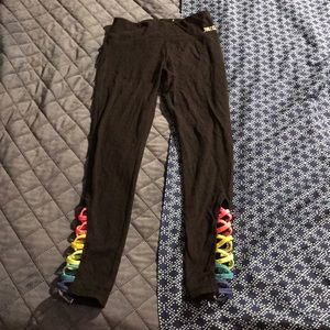 GIRLS YOUTH JUSTICE TOP/PANTS & UNDER ARMOR TOP